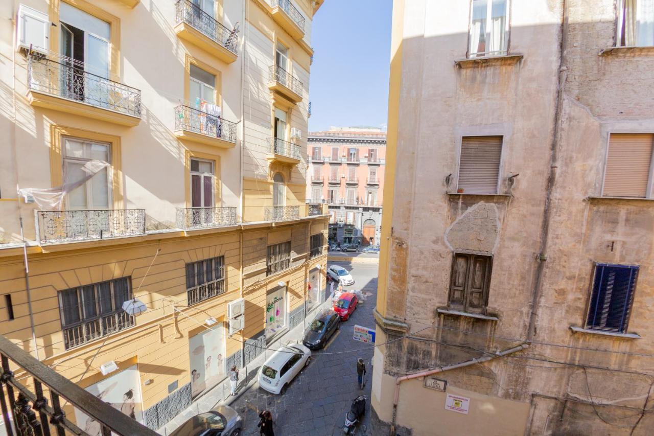 Suite Cuorenapoletano Nápoles Exterior foto