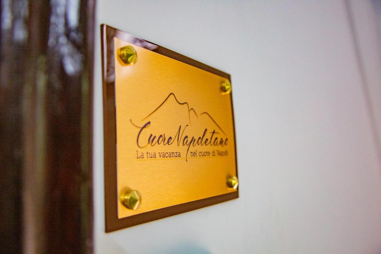 Suite Cuorenapoletano Nápoles Exterior foto